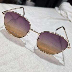 Mad Shade Sunset Kiss Sunglasses